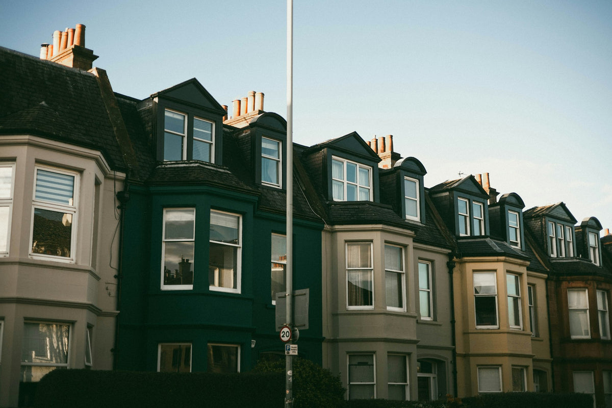 Row of stone terraced houses with bay windows in Edinburgh